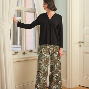 Arias Closet Çiçek Yaprak Ve Etnik Desenli Uzun Kollu Pijama Takımı