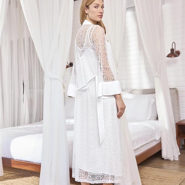 Arias Closet Dantelli Ve Dekolteli Saten Sabahlık Takımı