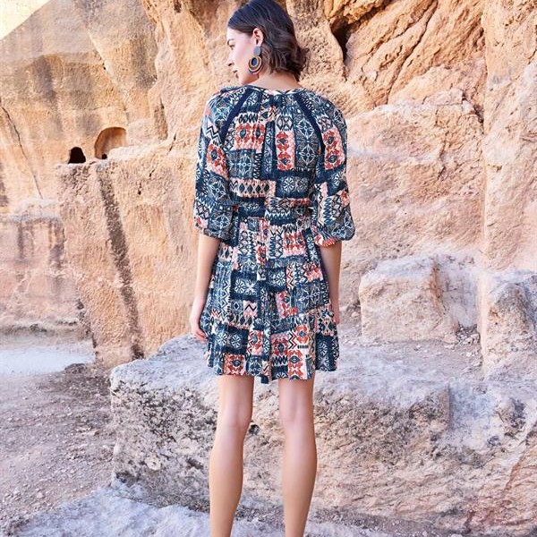 Arias Closet Etnik Desenli Truvakar Kollu V Yaka Elbise