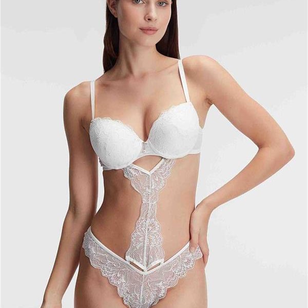 Arias Closet Fantezi Destekli Balenli Kaplı Dantel Detaylı Sütyen Slip İç Çamaşırı Takımı