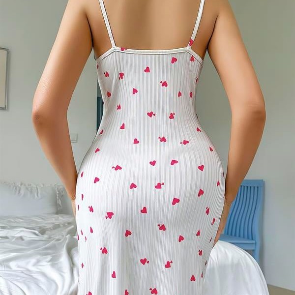 Arias Closet Şık Tasarım Pamuklu Beyaz Üstüne Kalp Desenli Dantel İşlemeli Gecelik