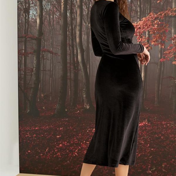 Arias Closet Uzun Kollu Yırtmaç Detaylı Kadife Elbise