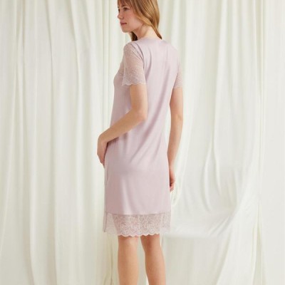 Arias Closet Yakası Kolu Omzu Ve Etek Ağzı Dantelli Önü Düğmeli Gecelik