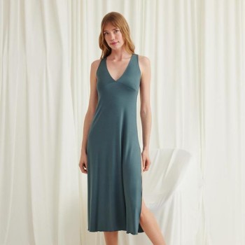 Arias Closet Yakası Ve Sırtı Dekolteli Dantelli Yırtmaçlı Gecelik