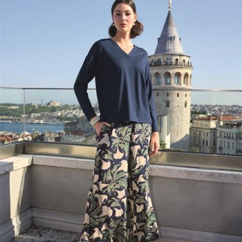 Arias Closet Yaprak Desenli Uzun Kollu V Yaka Pijama Takımı