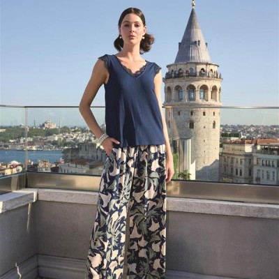 Arias Closet Yaprak Desenli Ve Dantelli 3'Lü Pijama Takımı