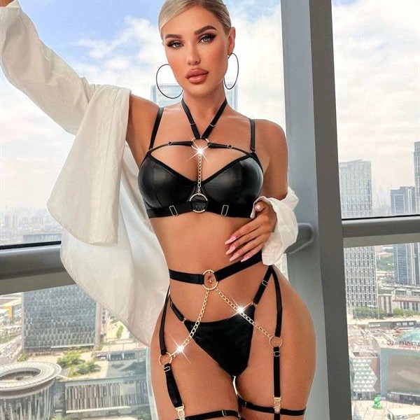 Arias Closet Zincir Detaylı Jartiyerli Fantezi Siyah Deri Takım