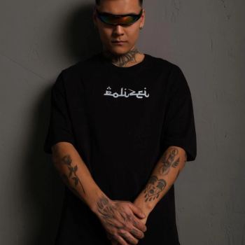 Bisiklet Yakalı Sırt Baskılı Oversize T-Shirt - Siyah -