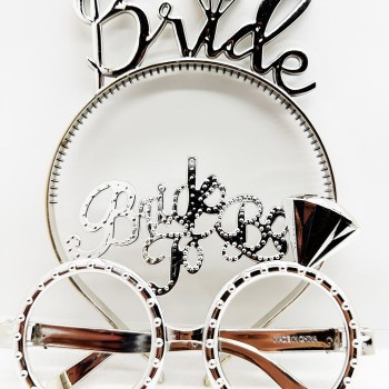Bride Yazılı Taç ve Bride To Be Yazılı Gözlük Seti Gümüş Renk 