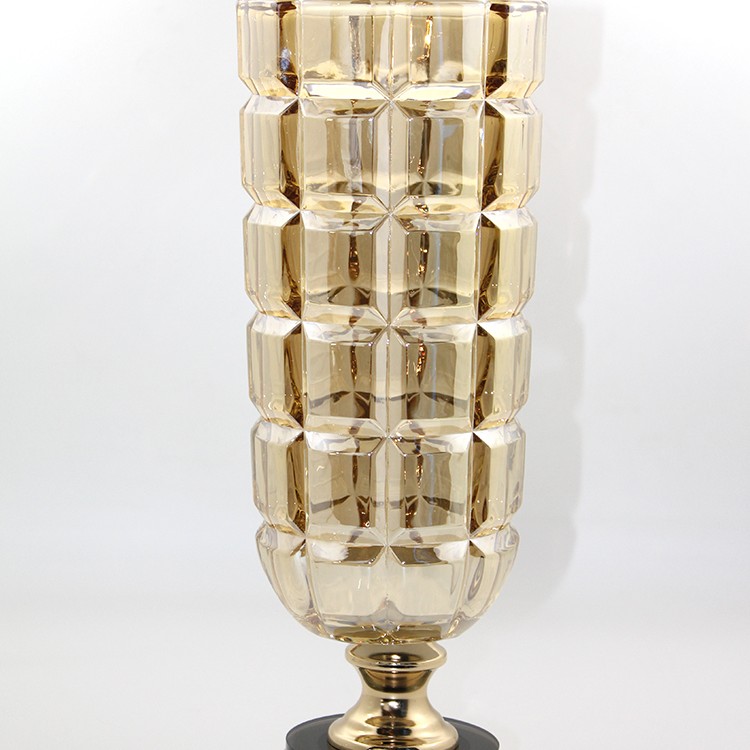 Cam Şamdan Tekli Model 4