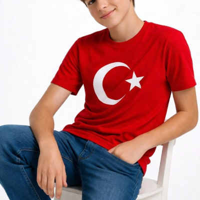 Erkek Çocuk Tişört Bisiklet Yaka Ay Yıldız Bayrak Baskılı T-Shirt - Kırmızı
