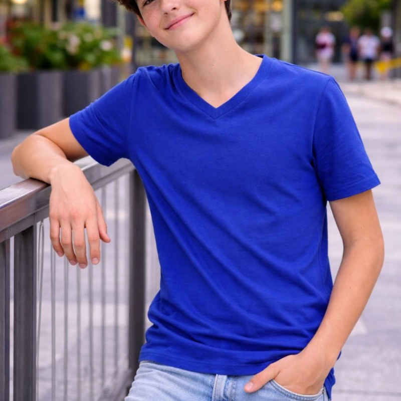 Genç Erkek Çocuk V Yaka Tişört Model - Saks Mavisi