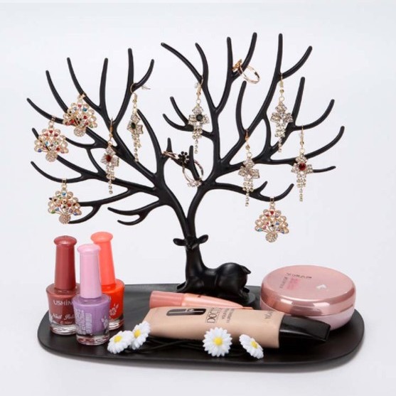 Geyik Tasarımlı Takı Standı Siyah