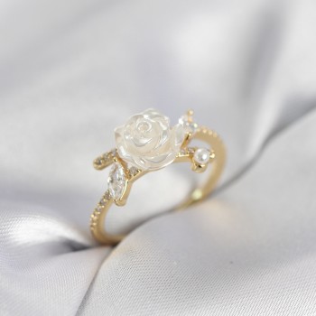 Gold Renk Gül Model Zirkon Taşlı Kadın Yüzük