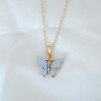 Gold Renk Kaplama Buz Mavisi Renk Sedefli Kelebek Kolye