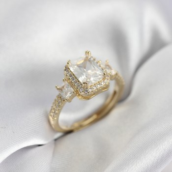 Gold Renk Kare Baget Zirkon Taşlı Tek Taş Model Kadın Yüzük