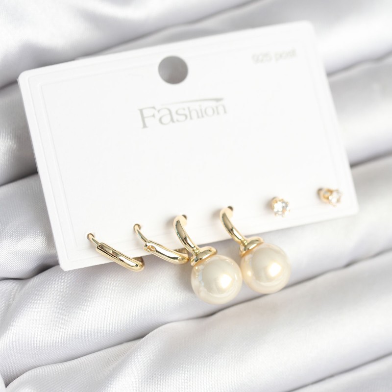 Gold Renk Pirinç 925 Ayar Gümüş Çivili Kadın Küpe Seti