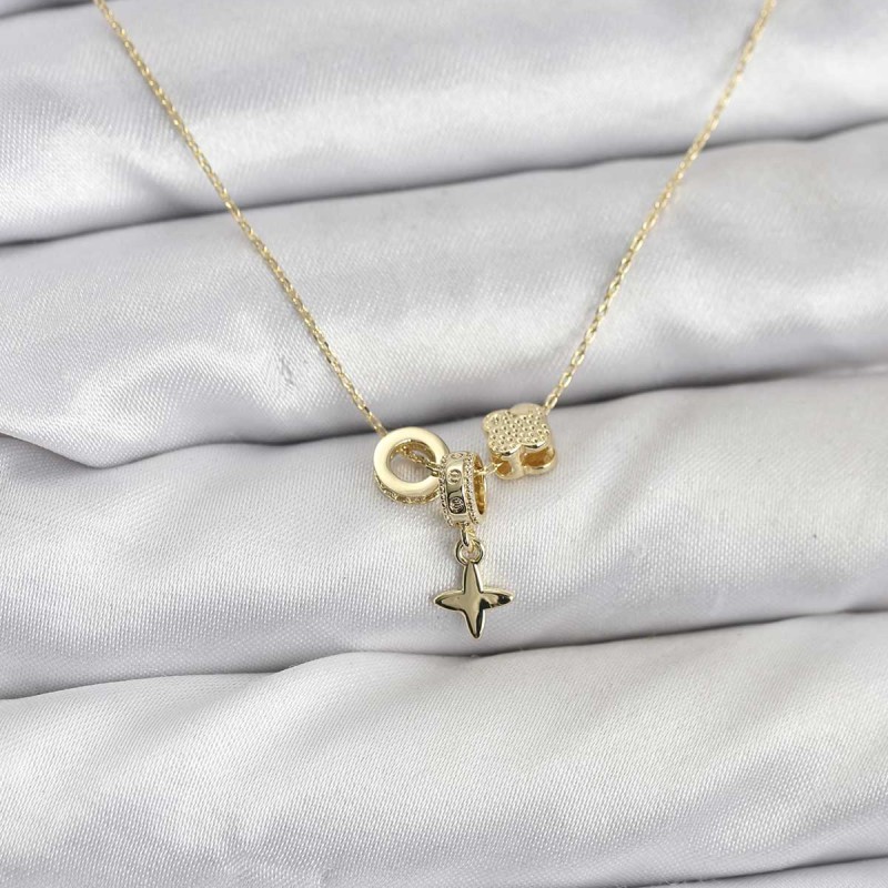 Gold Renk Pirinç Minimal Charmlı Kadın Kolye