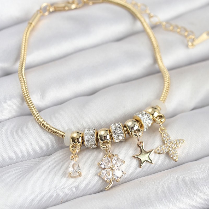 Gold Renk Pirinç Yonca Charmlı Kadın Bileklik