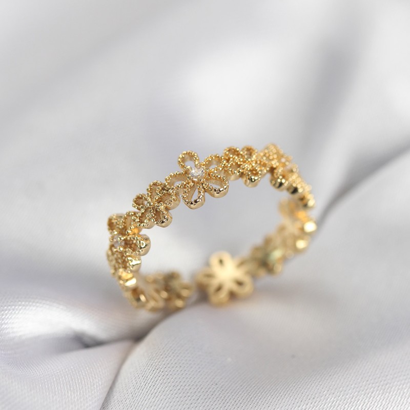 Gold Renk Sıralı Çiçek Model Zirkon Taşlı Kadın Yüzük