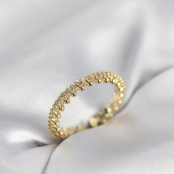 Gold Renk Sıralı Zirkon Taşlı Model Kadın Yüzük