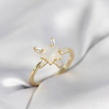 Gold Renk Yıldız Model Sedefli Zirkon Taşlı Kadın Yüzük