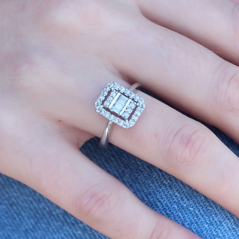 Gümüş Renk Baget Zirkon Taşlı Kadın Yüzük