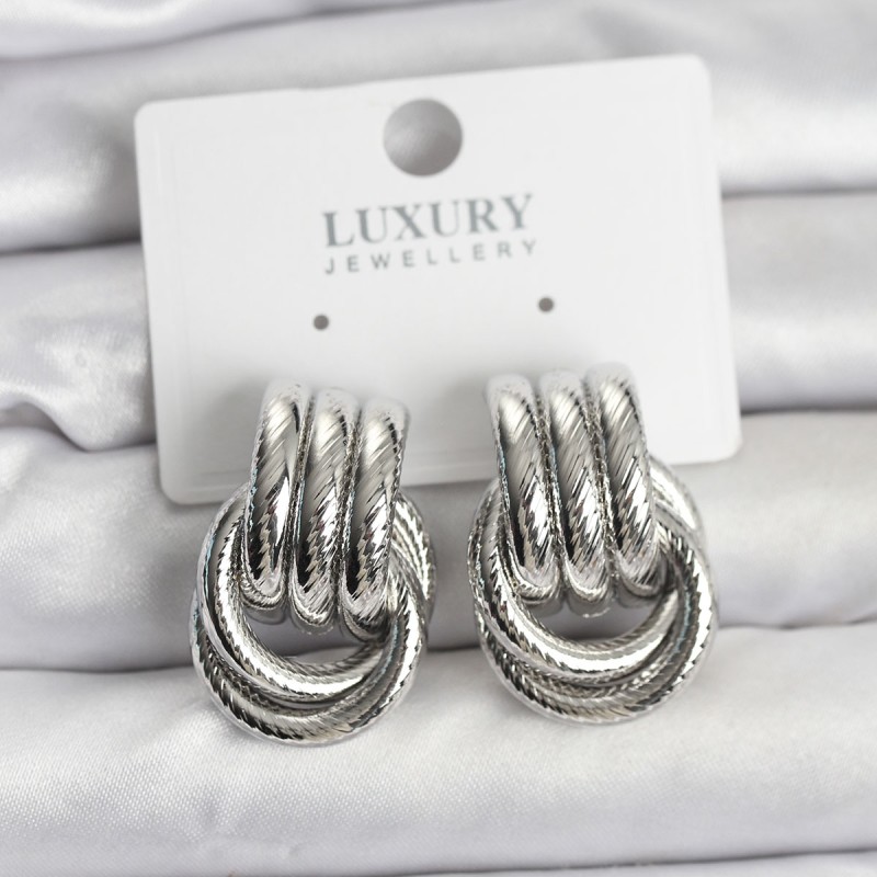 Gümüş Renk Halka Modelli Pirinç Kadın Küpe