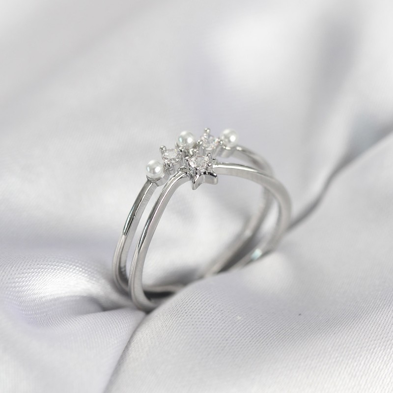 Gümüş Renk İncili Yıldız Model Zirkon Taşlı Kadın Yüzük