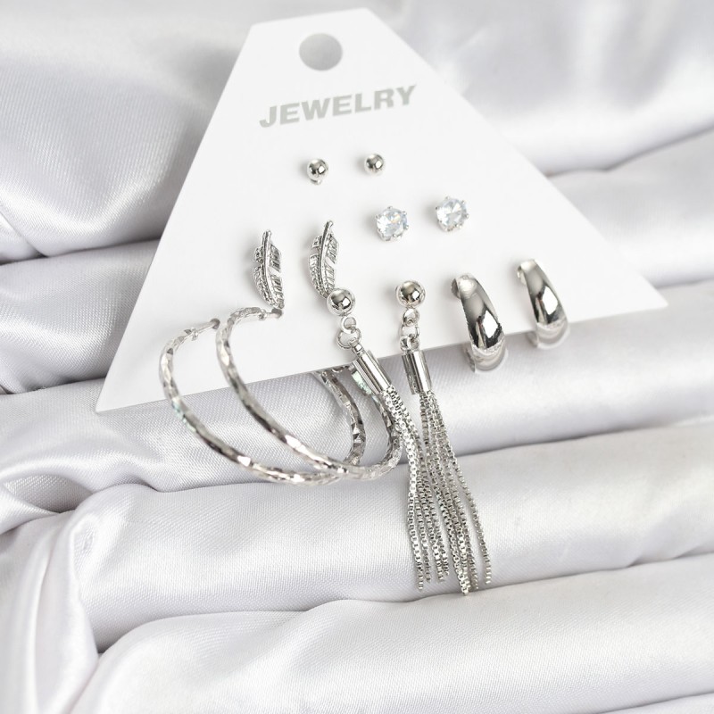 Gümüş Renk Pirinç 6 Çiftli Kadın Küpe Seti