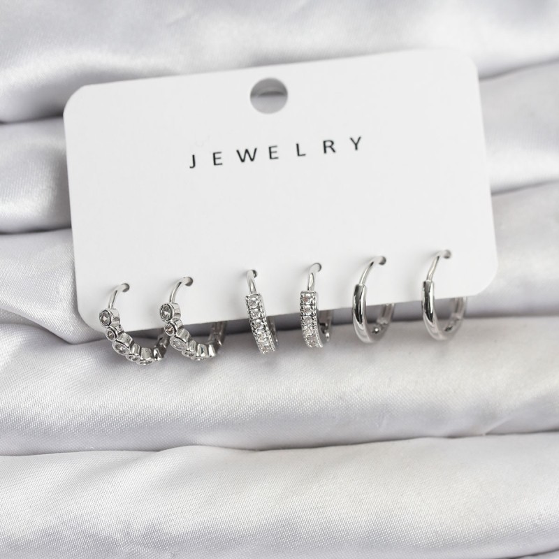 Gümüş Renk Pirinç Zirkon Taşlı Kadın Küpe Seti