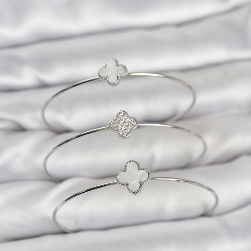 Gümüş Renk Yonca Model Zirkon Taşlı 3'lü Kadın Bileklik Kombini