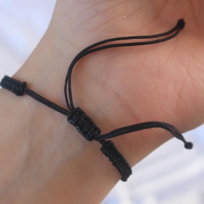 Gümüş Renk Zirkon Taşlı Taç Figür Makrome Bileklik