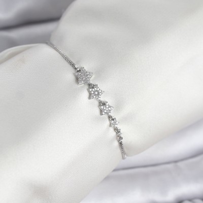 Gümüş Renk Zirkon Taşlı Yıldız Model Asansörlü Kadın Bileklik