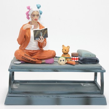 Harley Quinn Figürü 28 Cm 