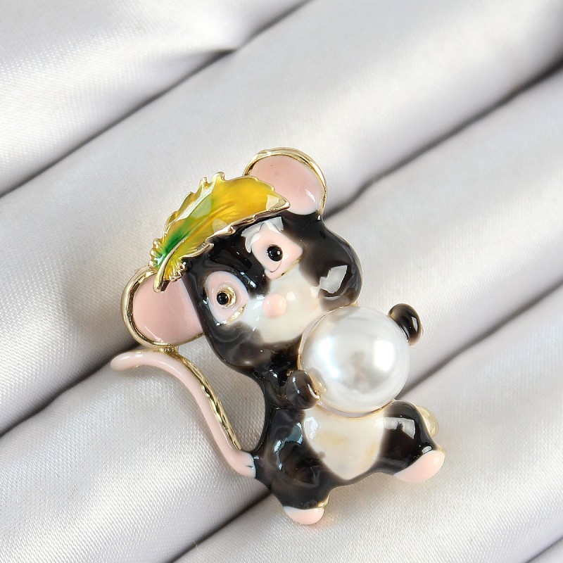 İnci Detaylı Siyah Ve Pembe 3D Sevimli Fare Figürlü Gold Renk Kadın Broş