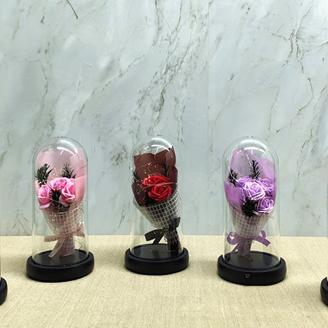 Işıklı Müzikli Fanus içinde Gül Buketi  