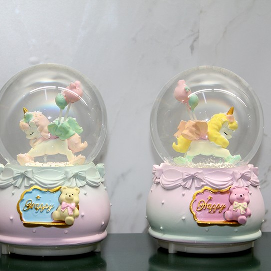 Işıklı Müzikli Kar Küresi Orta Boy 