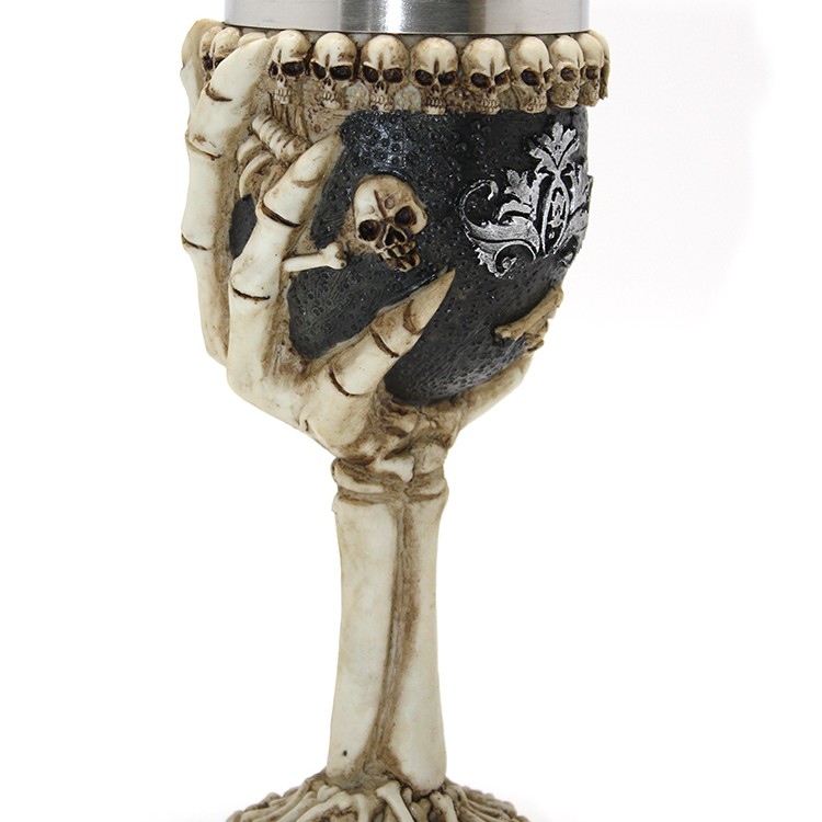 İskelet Eli Tutan 3D Kabartmalı Paslanmaz Çelik Kadeh Bardak