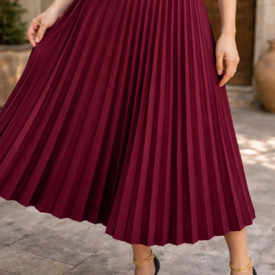 Kadın 90 Cm Saten Kumaş Pliseli Midi Etek Şık ve Zarif Tasarım - Bordo