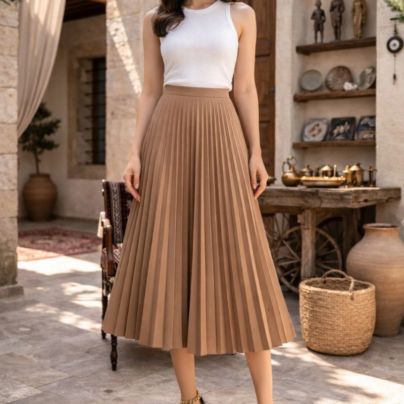 Kadın 90 Cm Saten Kumaş Pliseli Midi Etek Şık ve Zarif Tasarım - Kahverengi