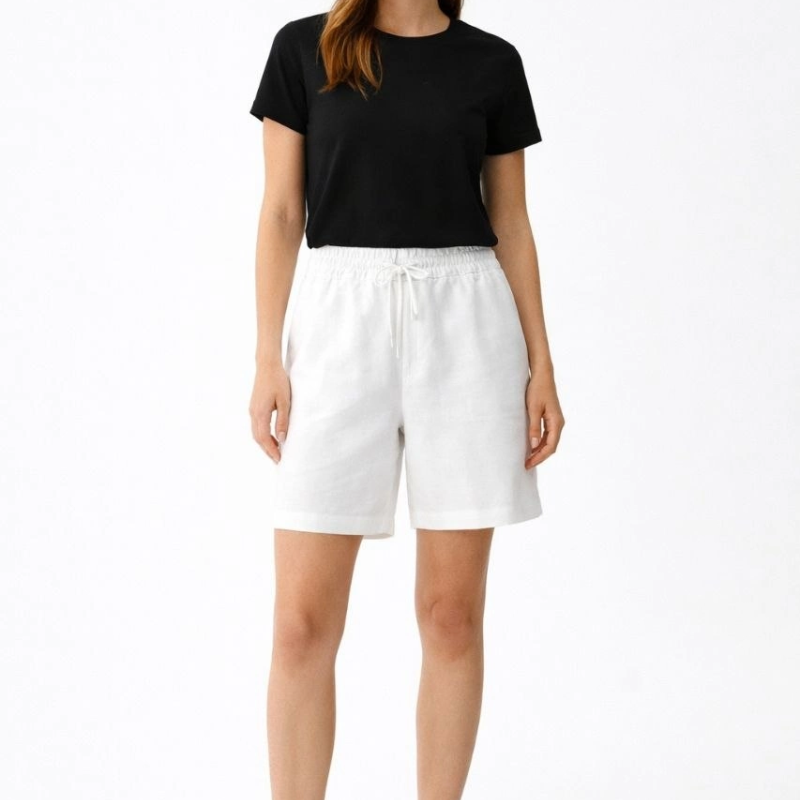 Kadın Keten Kumaş Cepli Rahat Kesim Bel Lastikli Şort - Beyaz