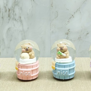 Kapibara Tasarımlı Işıklı Kar Küresi 