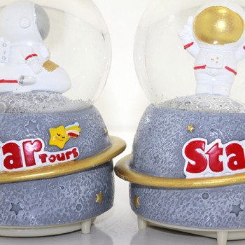 Kar Küresi Işıklı Müzikli 13 Cm