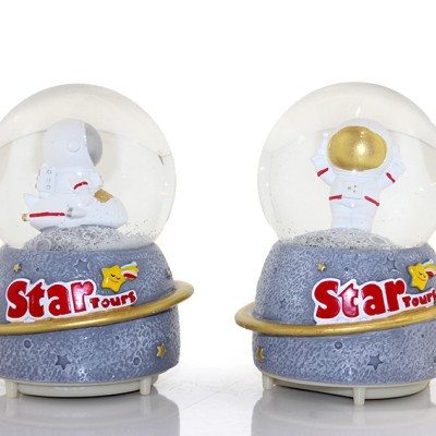 Kar Küresi Işıklı Müzikli 13 Cm