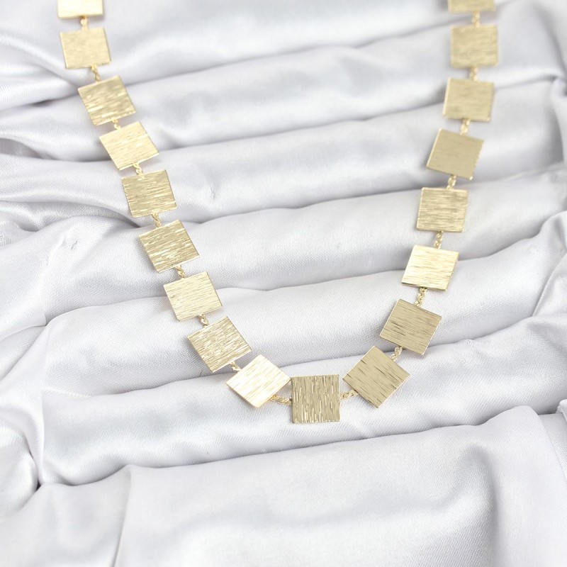 Kare Plaka Model Gold Renk Kadın Kolye