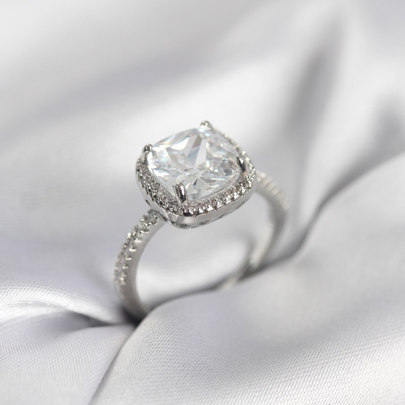 Kare Tek Taş Model Zirkon Taşlı Gümüş Renk Kadın Yüzük