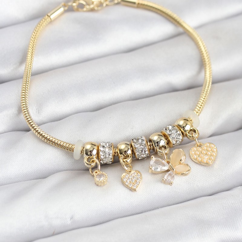 Kelebek Charmlı Gold Renk Kadın Bileklik