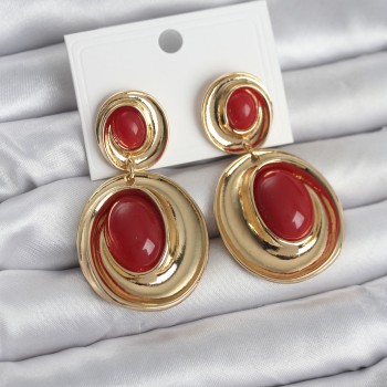 Kırmızı Sallantılı Damla Model Gold Renk Vintage Kadın Küpe