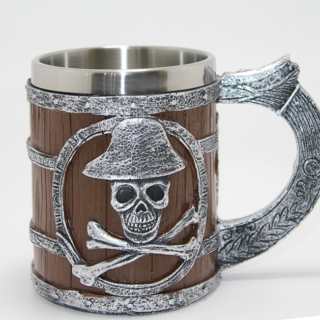 Korsan Temalı Ahşap Görünümlü 3D Kabartmalı Çelik Kupa Bardak